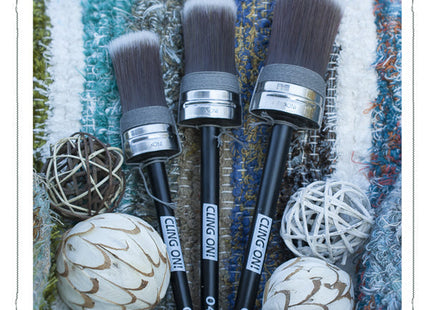 Cling On Paint Brushes